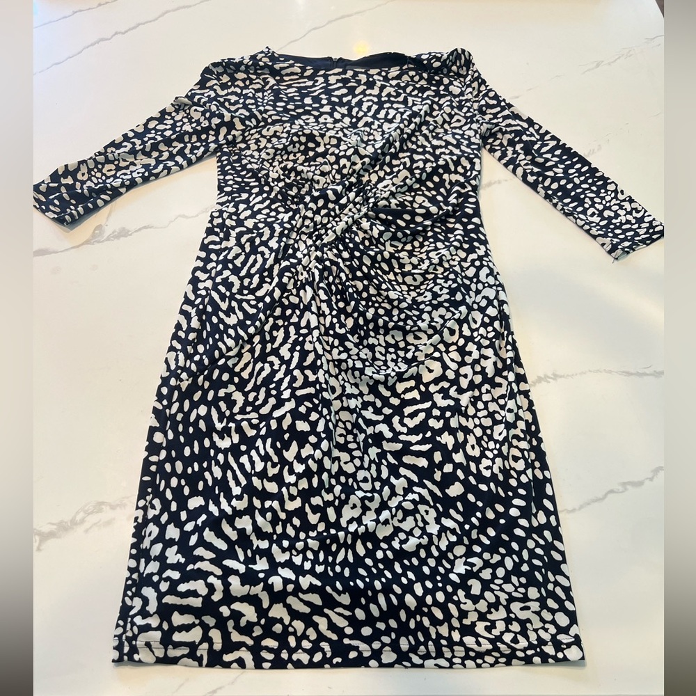 Adrianna Papell Black and White Long Sleeve Dress - Size 8